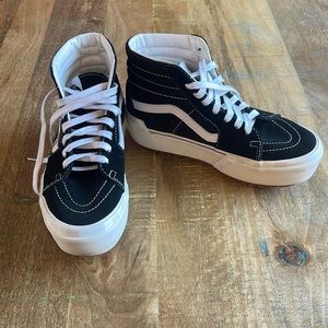 Woman’s Vans Hi Stacked platform